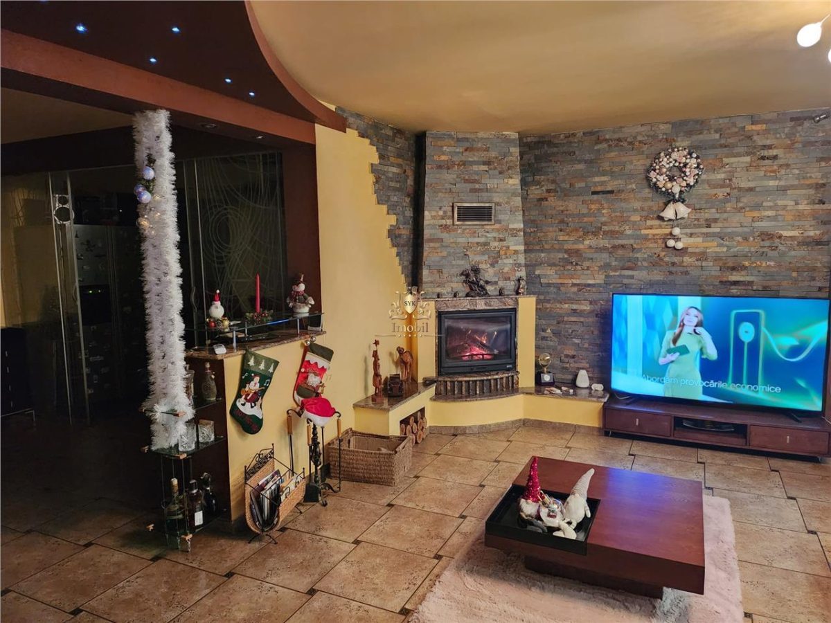 Vila eleganta -  proiect deosebit crama garaj sala de fitnes foisor si 825m teren Plopii fara sot Bucium.Comision 0! - foto 8