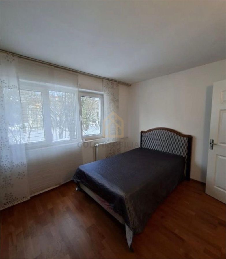 De vânzare â€“ Apartament 4 camer ultracentral Strada Victoriei (lâng? ?coala Avram Iancu) - foto 3