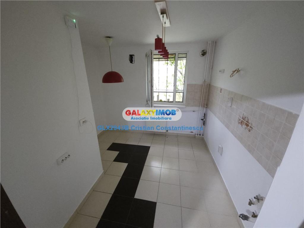 Apartament 3 camere decomandat,etaj 1,Titan , Metrou 1 Decembrie 1918 - foto 6