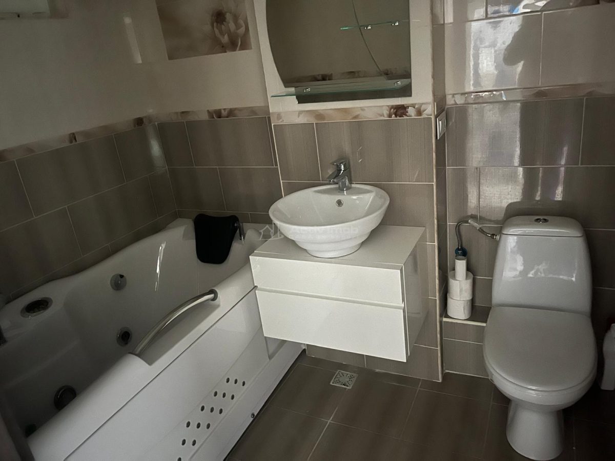 Apartament 3 camere de inchiriat Promed Pavcom - foto 4