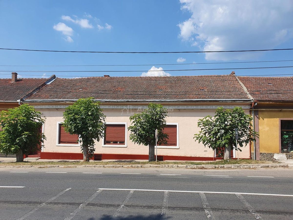 Bocsa Montana, Casa Solida + Teren, Strada Principala - 