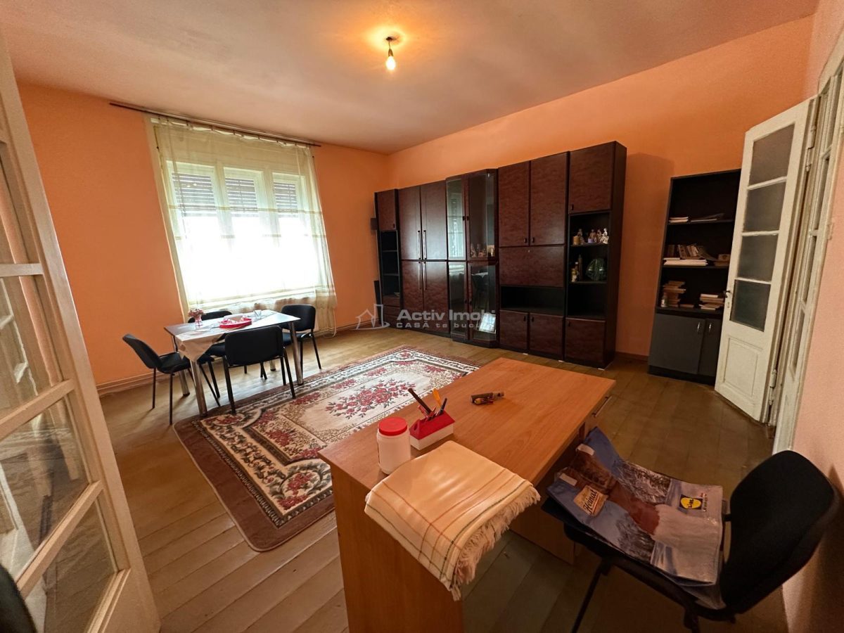 Bocsa Montana, Casa Solida + Teren, Strada Principala - foto 4