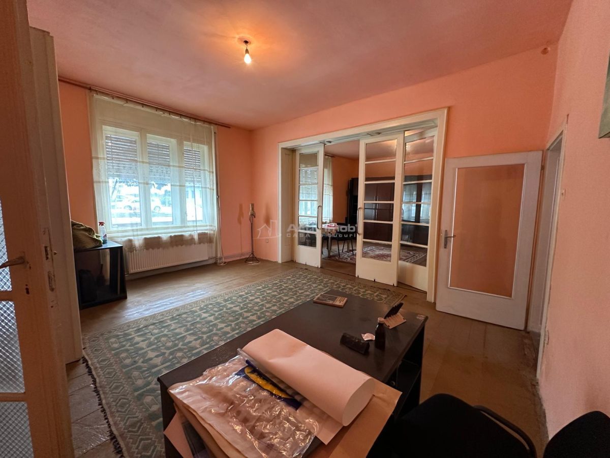 Bocsa Montana, Casa Solida + Teren, Strada Principala - foto 6