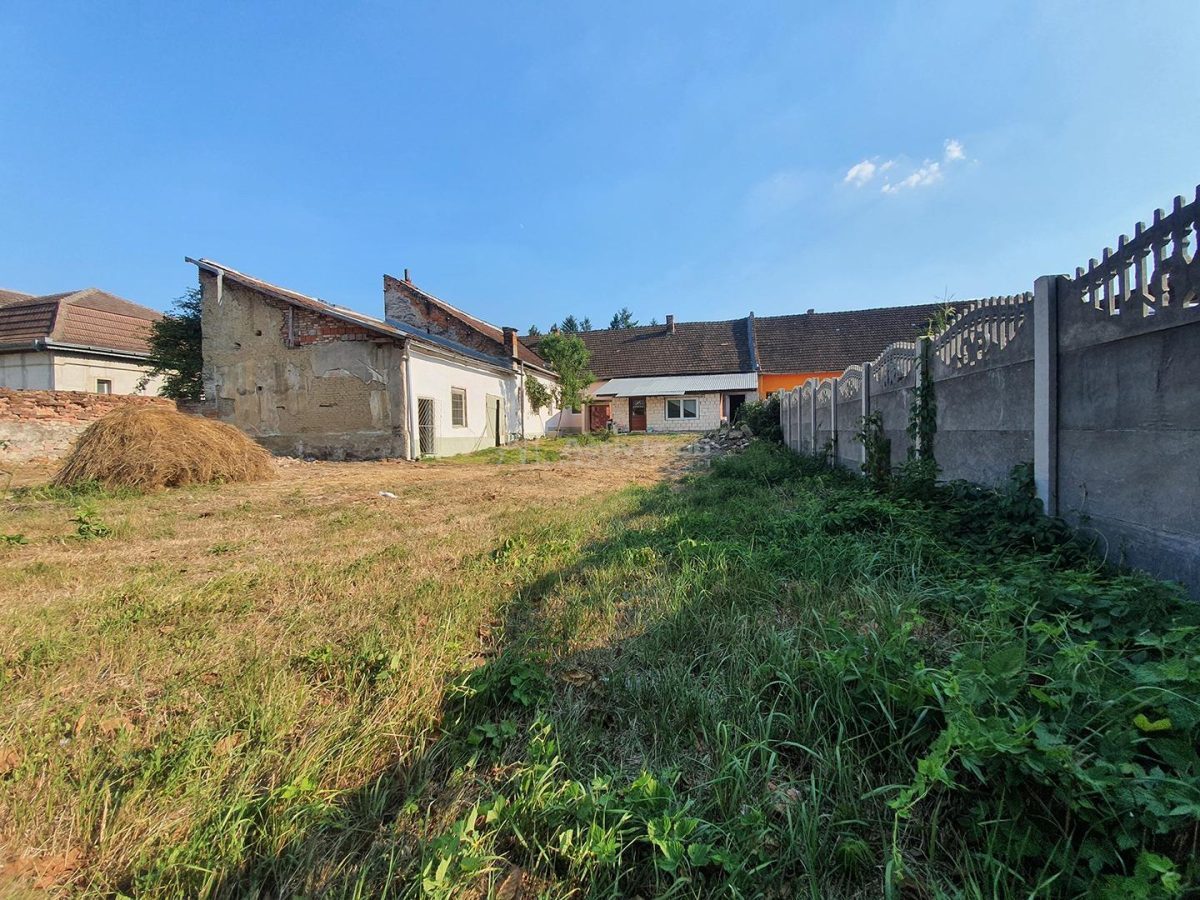 Bocsa Montana, Casa Solida + Teren, Strada Principala - foto 7