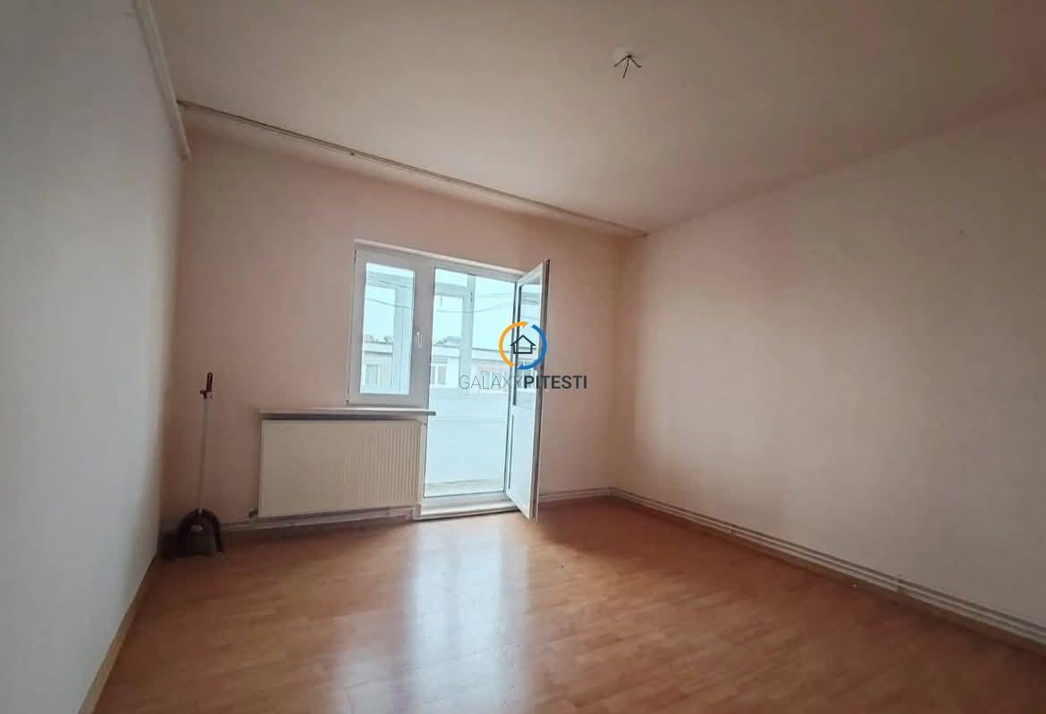 Vanzare apartament 3 camere Exercitiu - 