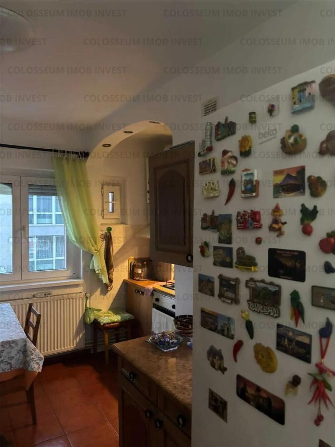 Apartament cu 3 camere, decomandat - zona Racadau - foto 5