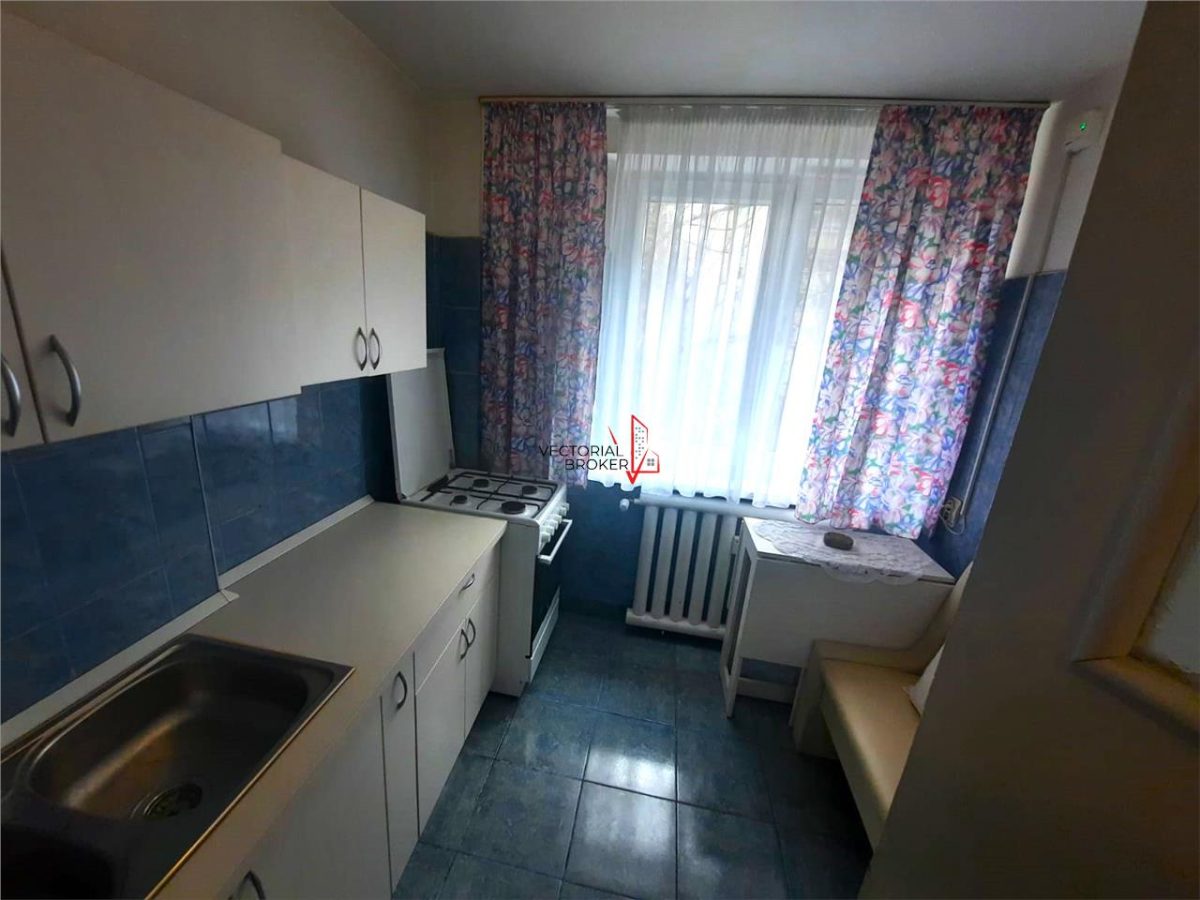 3 camere semidecomandat comision 0% metrou Gara de Nord, Hotel Ibis - foto 5