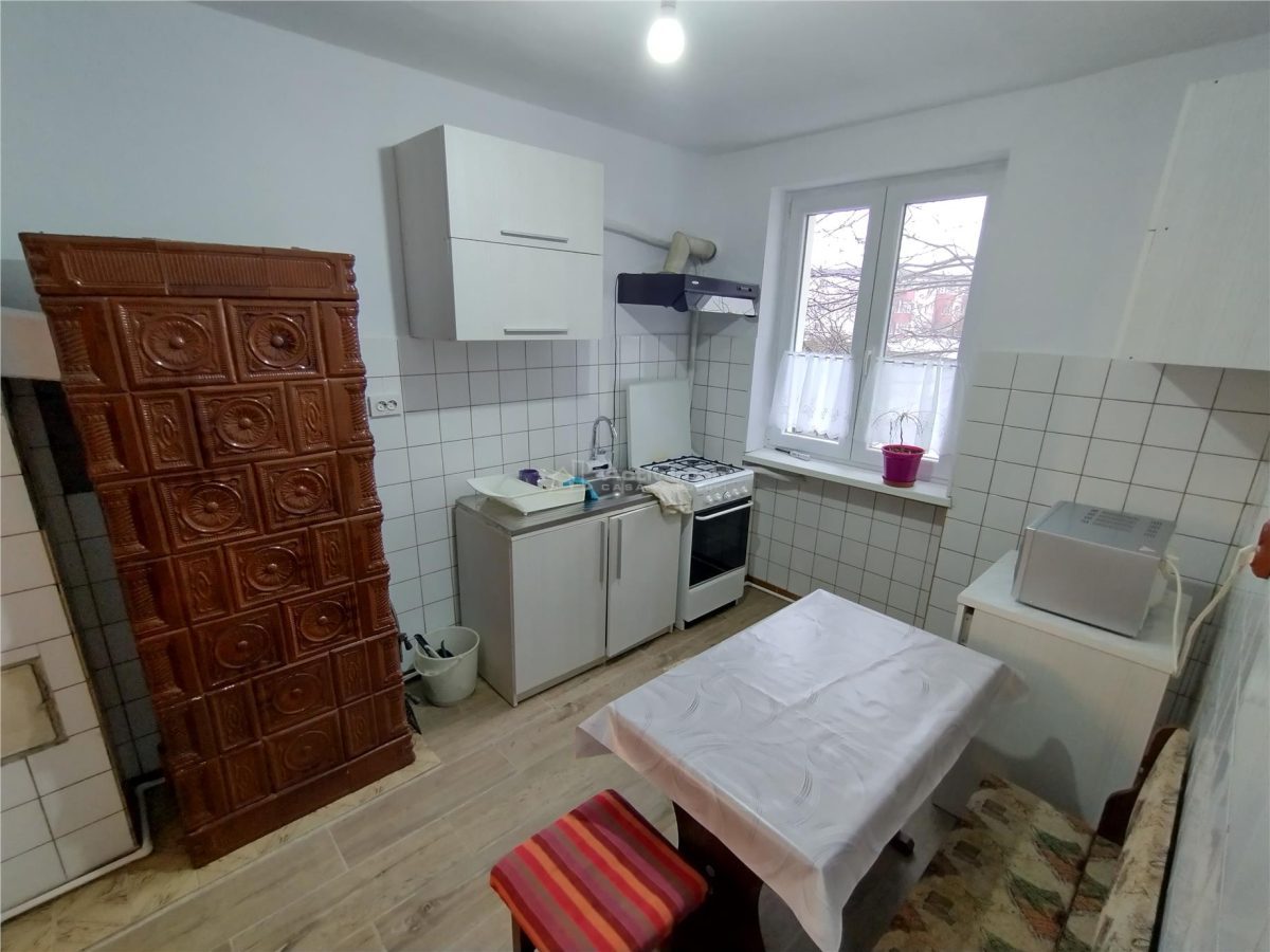 Oravita, Chirie, 3 Cam, Et. 1, Garaj Inclus, Zona Garii - foto 9