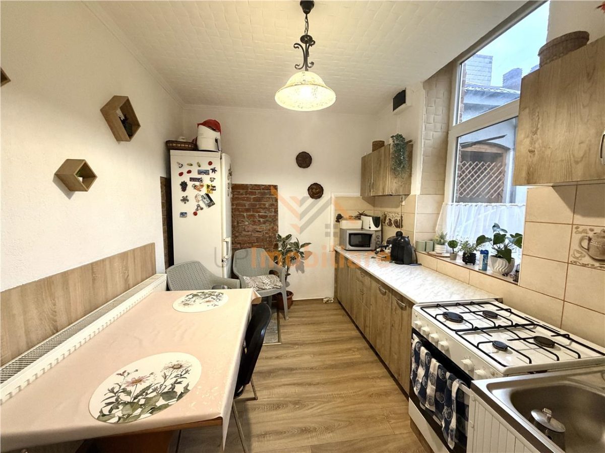 APARTAMENT CU 2 CAMERE | DE VANZARE | ULTRACENTRAL | ORADEA - foto 9