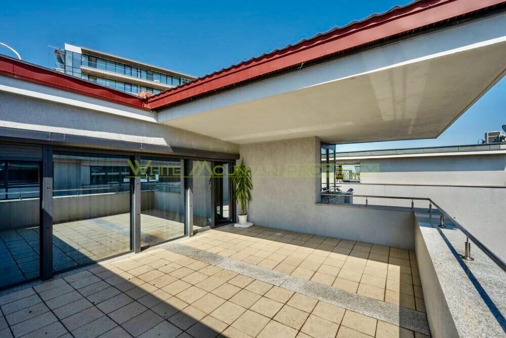Penthouse premium de vânzare în zona Her?str?u, - foto 16