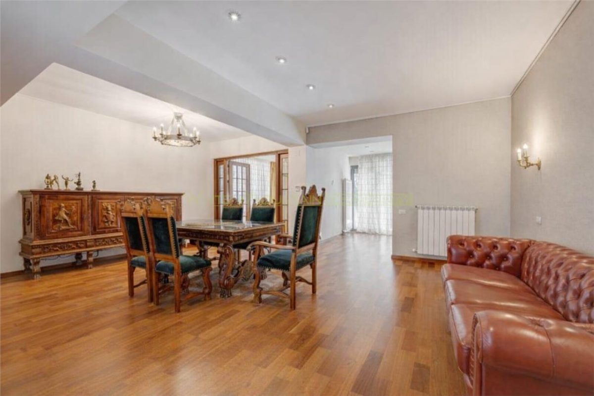 Penthouse premium de vânzare în zona Her?str?u, - foto 3