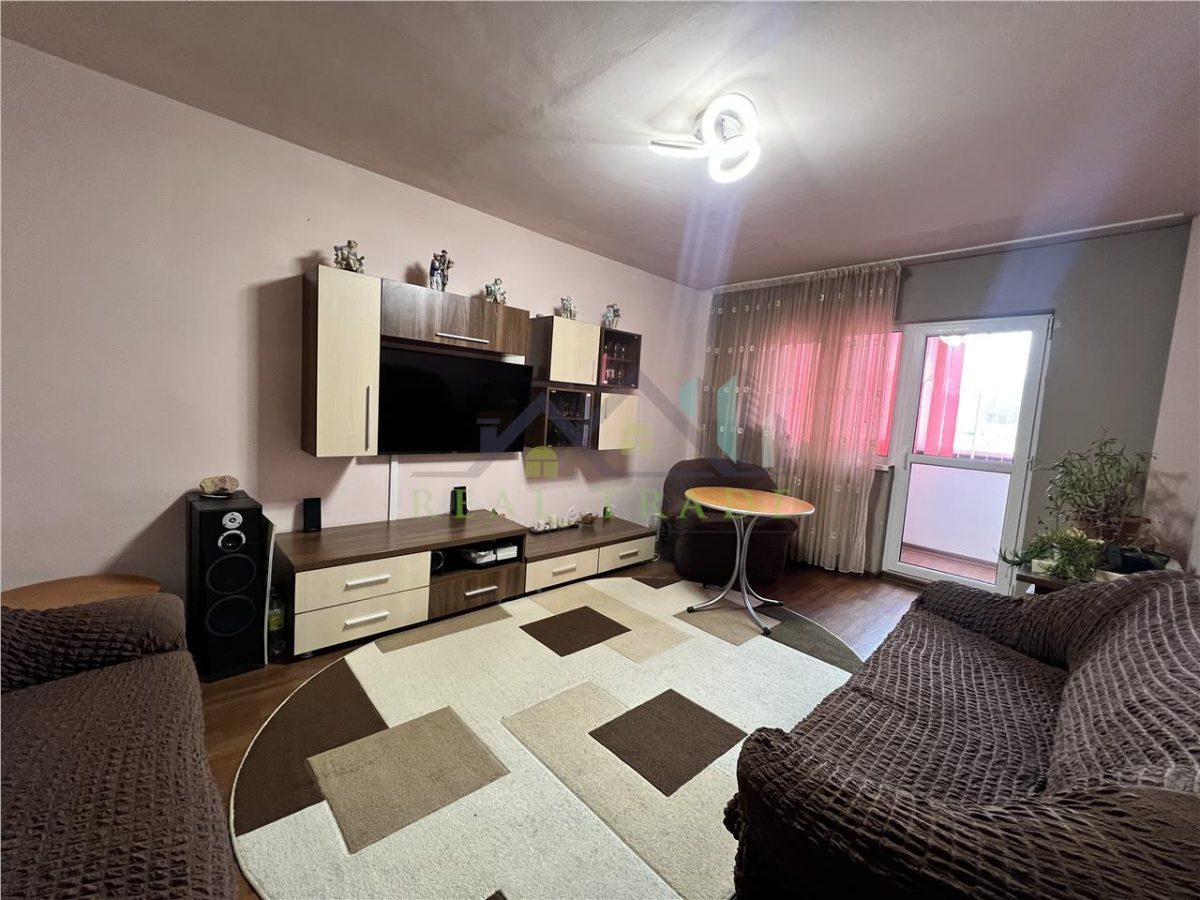 Apartament 4 camere decomandat, etaj intermediar Carpatilor- Lidl - 