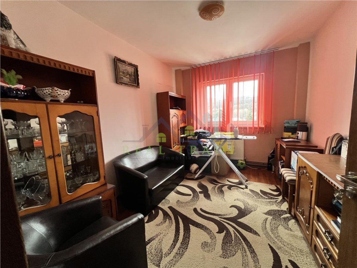 Apartament 4 camere decomandat, etaj intermediar Carpatilor- Lidl - foto 5