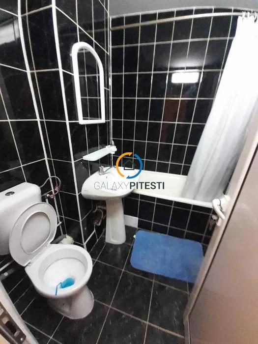 Apartament trei camere Ultracentral-Mioveni, vedere spre Casa de Cultura - foto 6