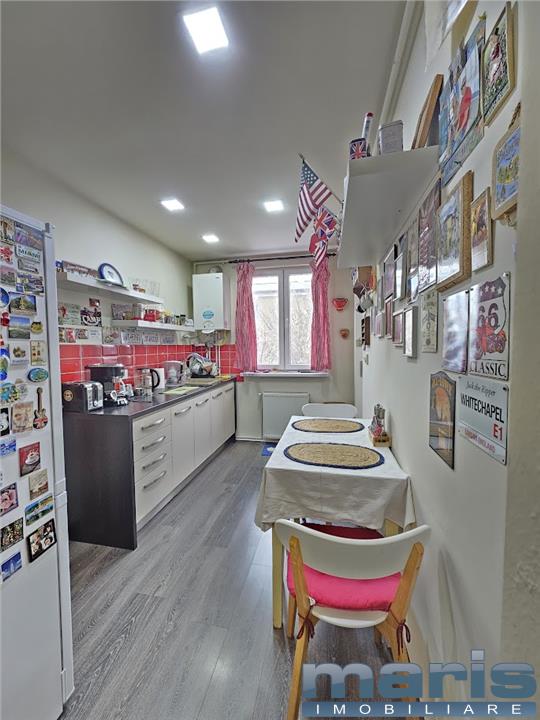 Semicentral etaj 3 apartament 2 camere stare foarte buna. - foto 2