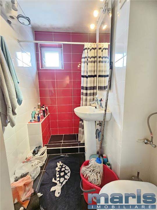 Semicentral etaj 3 apartament 2 camere stare foarte buna. - foto 5