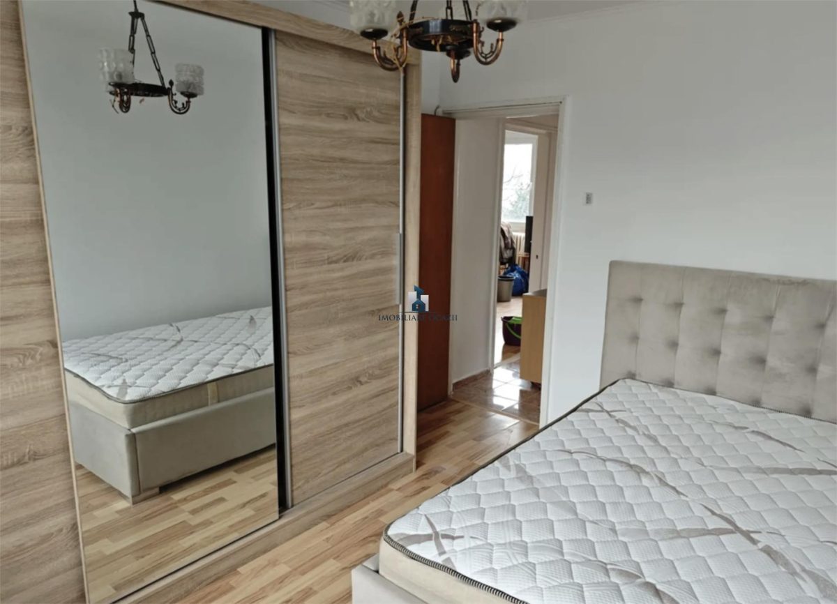 Vanzare Apartament 3 Camere Semidecomandat Berceni-Al.Niculitel - foto 2