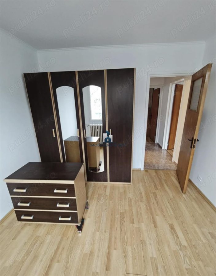 Vanzare Apartament 3 Camere Semidecomandat Berceni-Al.Niculitel - foto 3
