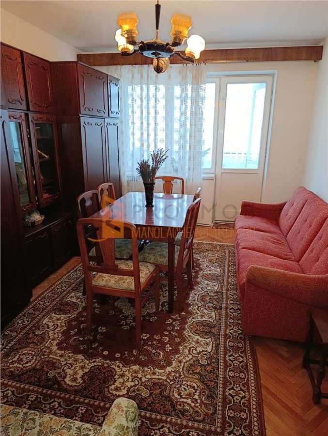 Apartament 3 camere cf 1 decomandat zona Crang - 