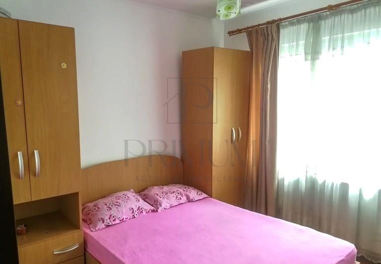 SAGULUI - ET 1 LIFT -- BLOC IZOLAT - 3 CAMERE - CENTRALA PROPRIE - CLIMA - DECOMANDAT - foto 4