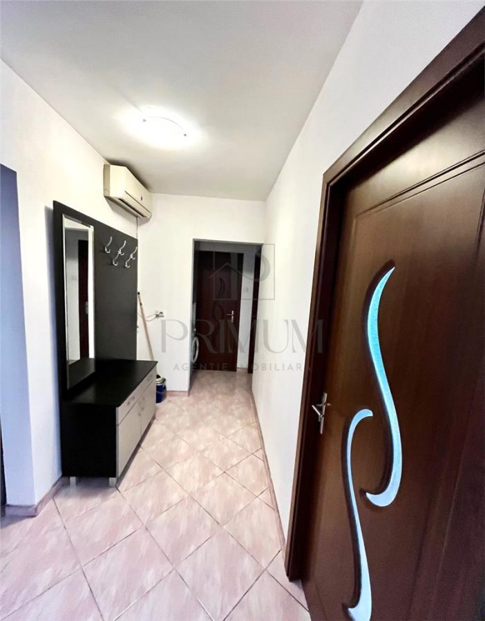 SAGULUI - ET 1 LIFT -- BLOC IZOLAT - 3 CAMERE - CENTRALA PROPRIE - CLIMA - DECOMANDAT - foto 8