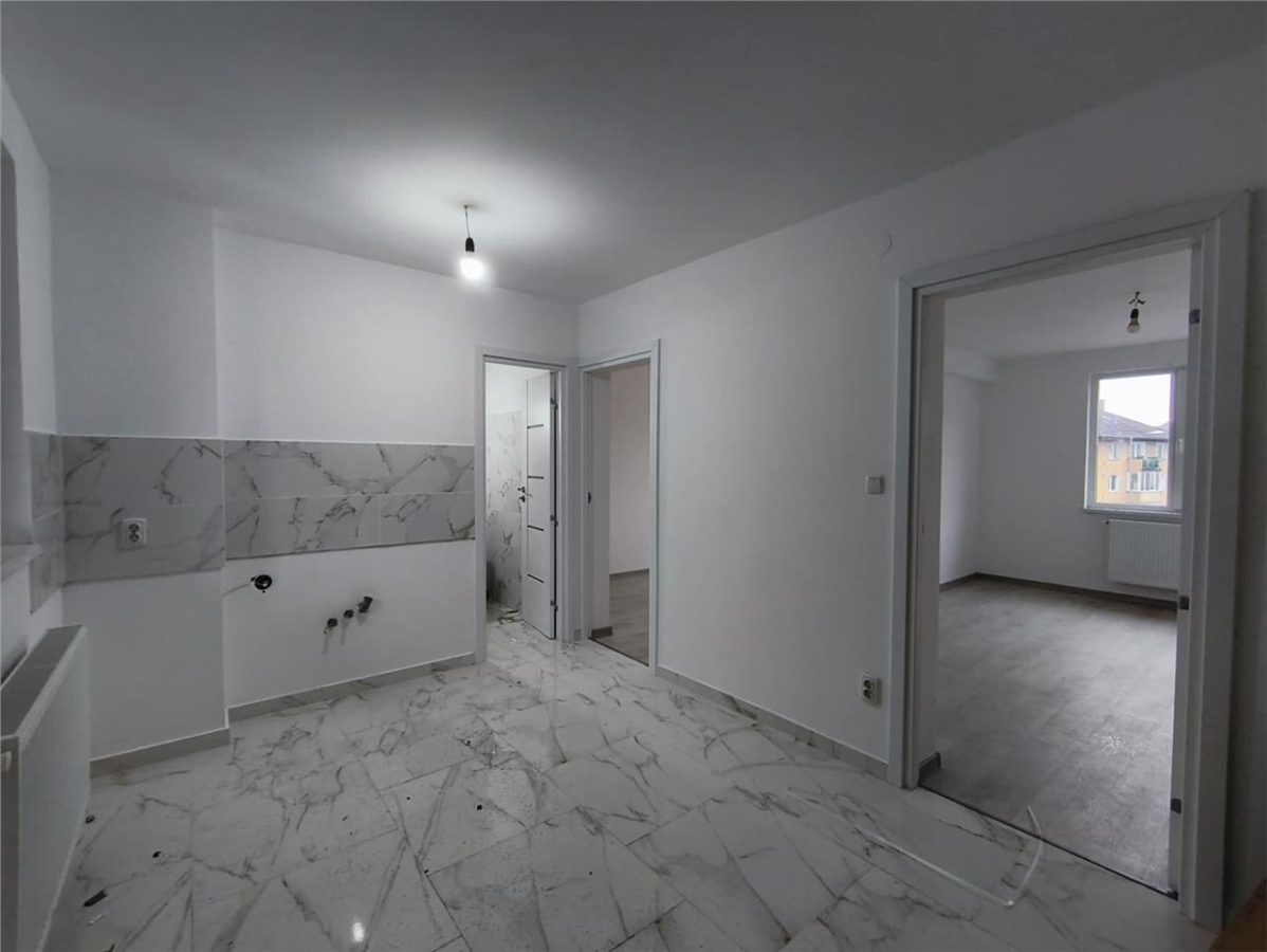 Apartament 2 Camere Et 2 Semicentral Renovat - 