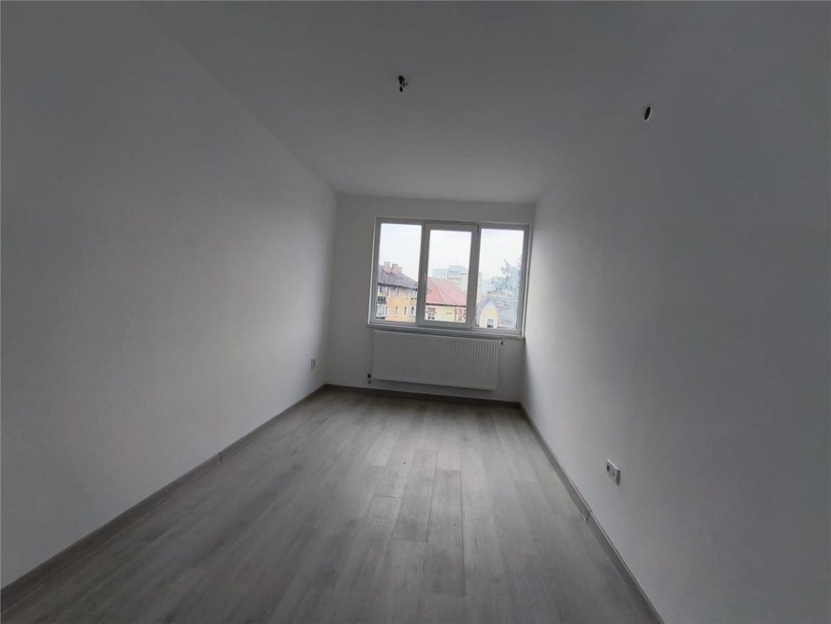 Apartament 2 Camere Et 2 Semicentral Renovat - foto 6