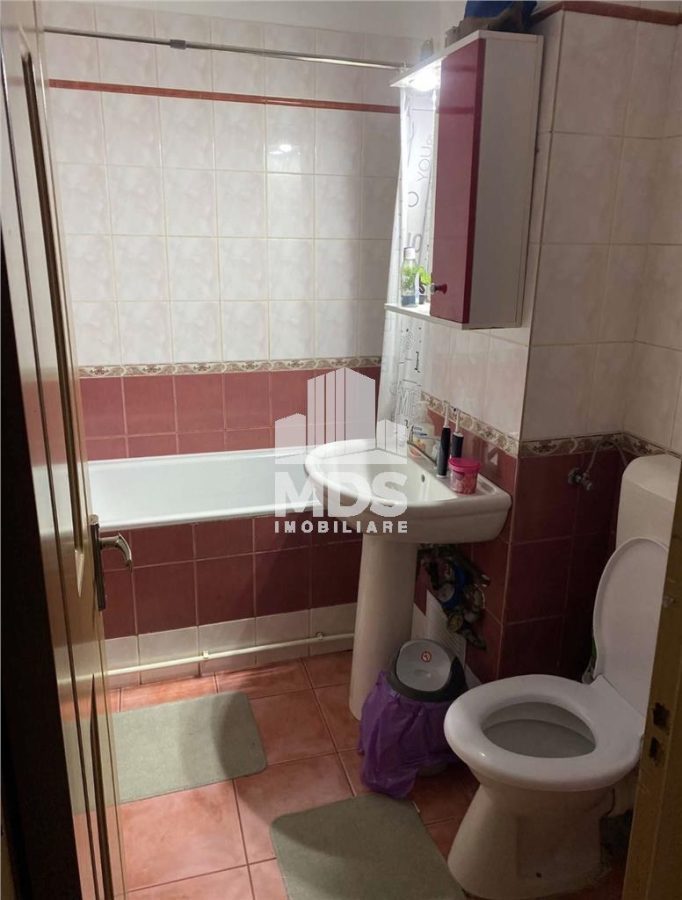 Mobilat si utilat la etajul 3 in Lipovei - foto 8