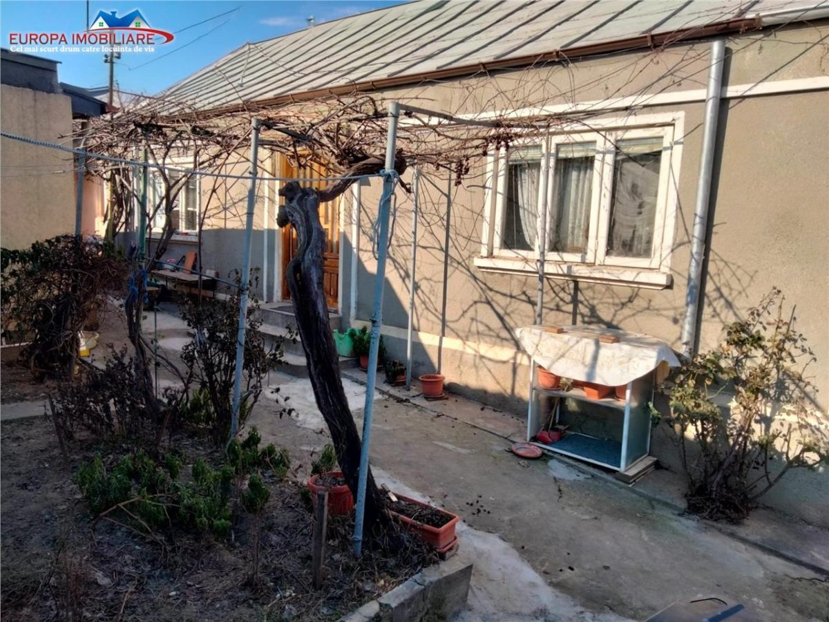 Casa de vanzare zona centrala Tulcea - 