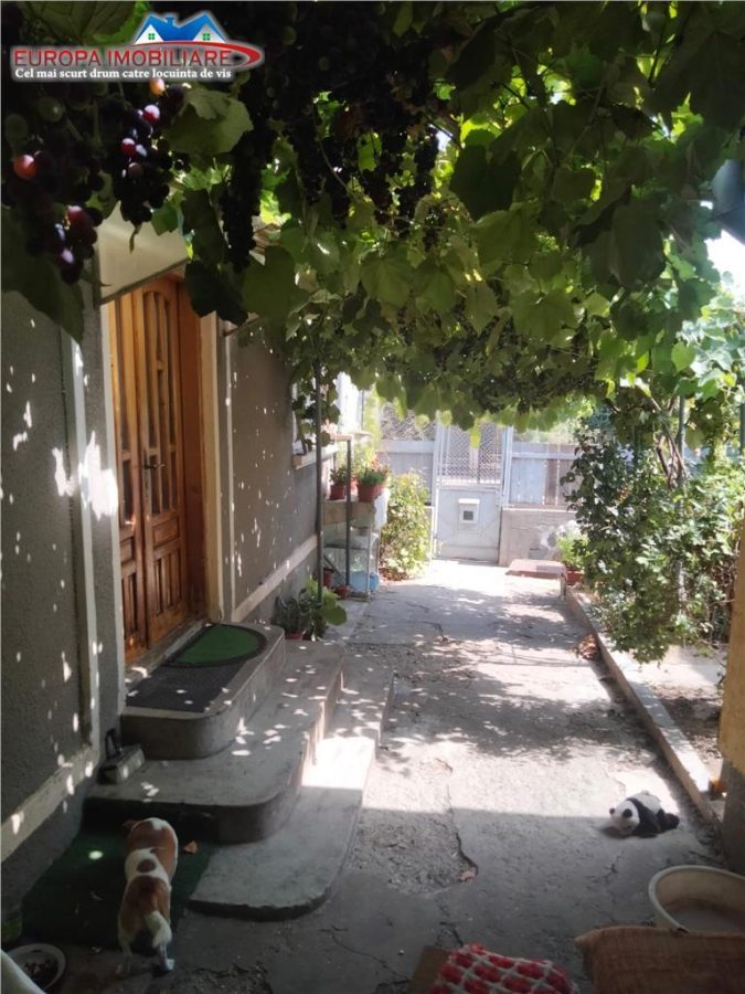 Casa de vanzare zona centrala Tulcea - foto 6