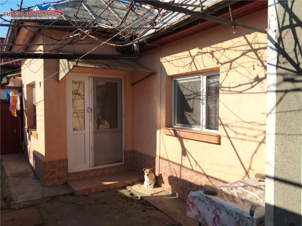 Casa de vanzare zona centrala Tulcea - foto 7