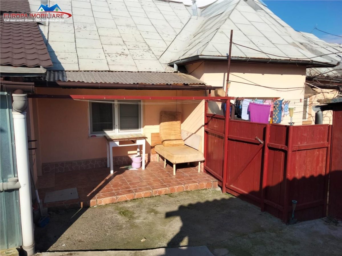 Casa de vanzare zona centrala Tulcea - foto 9