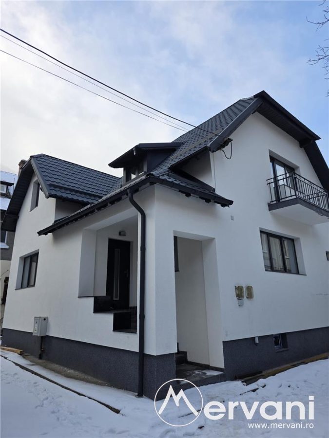 Vila de vanzare cu 6 camere in Sinaia - 