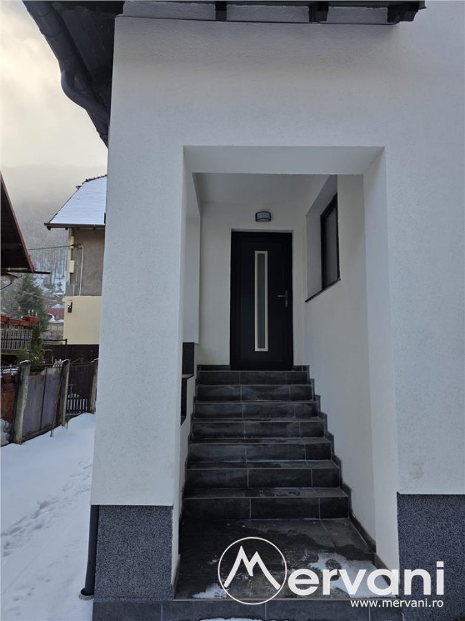 Vila de vanzare cu 6 camere in Sinaia - foto 23