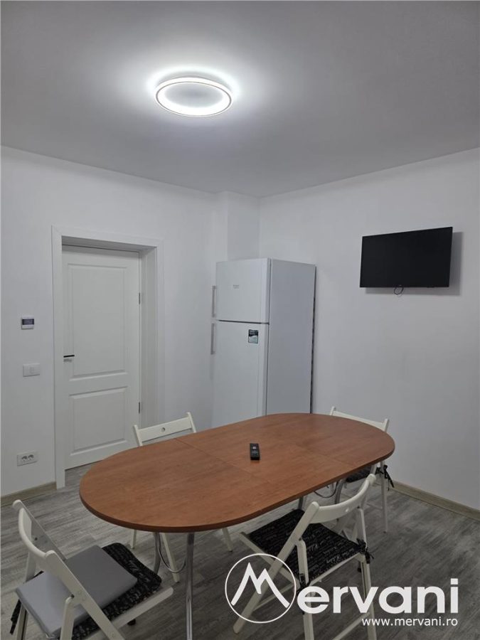 Vila de vanzare cu 6 camere in Sinaia - foto 8