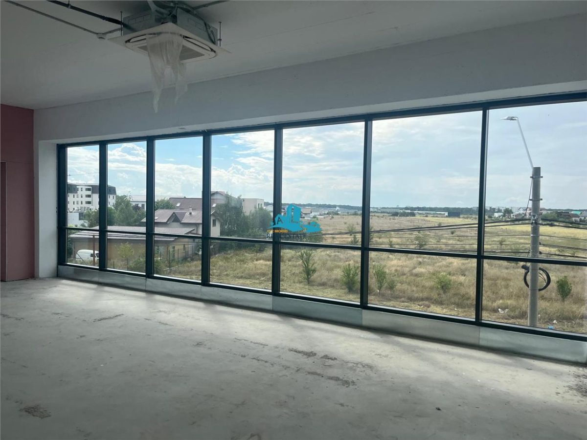 Vanzare centru comercial Otopeni, randament net 8%, constructie noua - foto 7