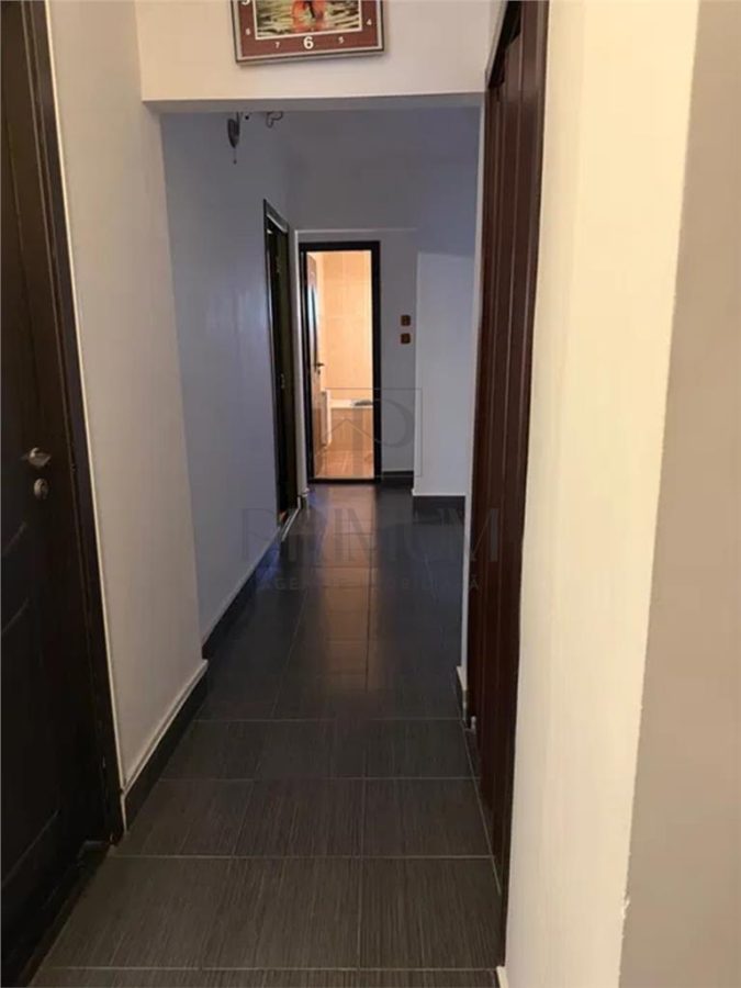 SOARELUI | 3 CAM | DECOMANDAT | 2 BAI | 2 BALCOANE | ANVELOPAT | CENTRALA | ET.3 - foto 4