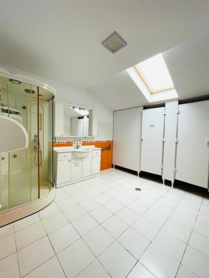 INCHIRIERE SPATII BIROURI IN ZONA  PRELUNGIREA GHENCEA SECTOR 5 - foto 22