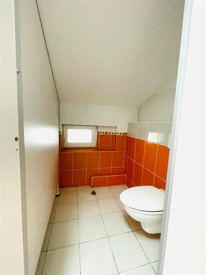 INCHIRIERE SPATII BIROURI IN ZONA  PRELUNGIREA GHENCEA SECTOR 5 - foto 23