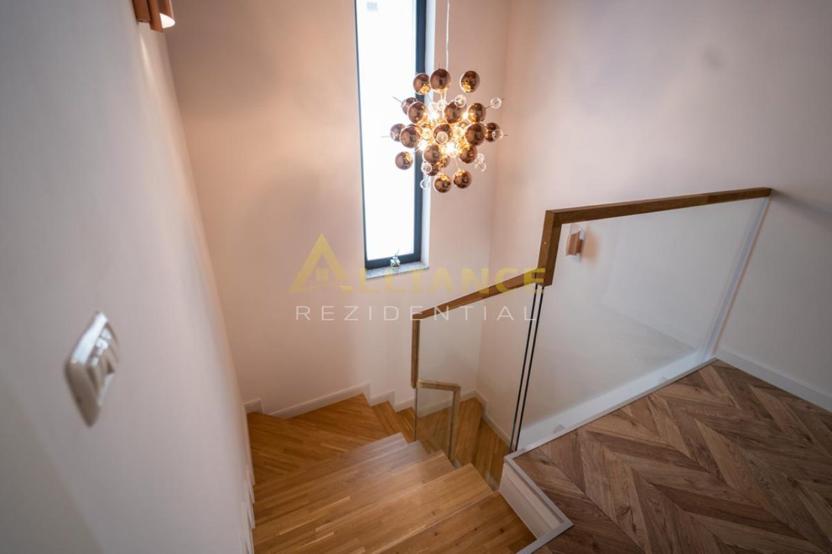 Mobilată/Utilată - Vila P+1E | 550mp teren | asfalt + strada privata - foto 17