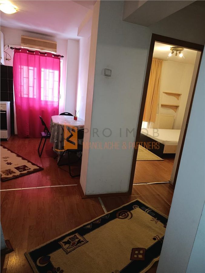 Garsoniera cf 1 decomandata zona Centru - foto 4