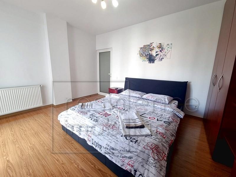 Apartament 3 camere, Centru, zona Facultatea de Litere - foto 12