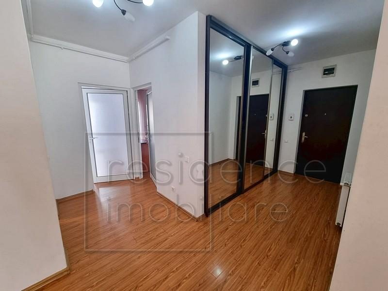 Apartament 3 camere, Centru, zona Facultatea de Litere - foto 9