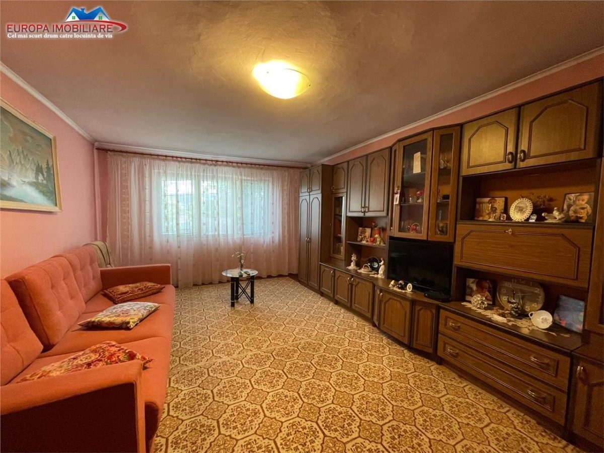 Casa  de vanzare zona Alexandru cel Bun-Tulcea - foto 5