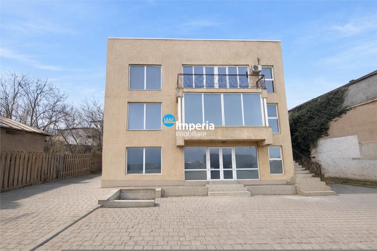 Clădire P+1+M de vânzare â€“ Tătărași | Ideal spații comerciale / birouri / apartamente | Deschidere mare la stradă - Iasi