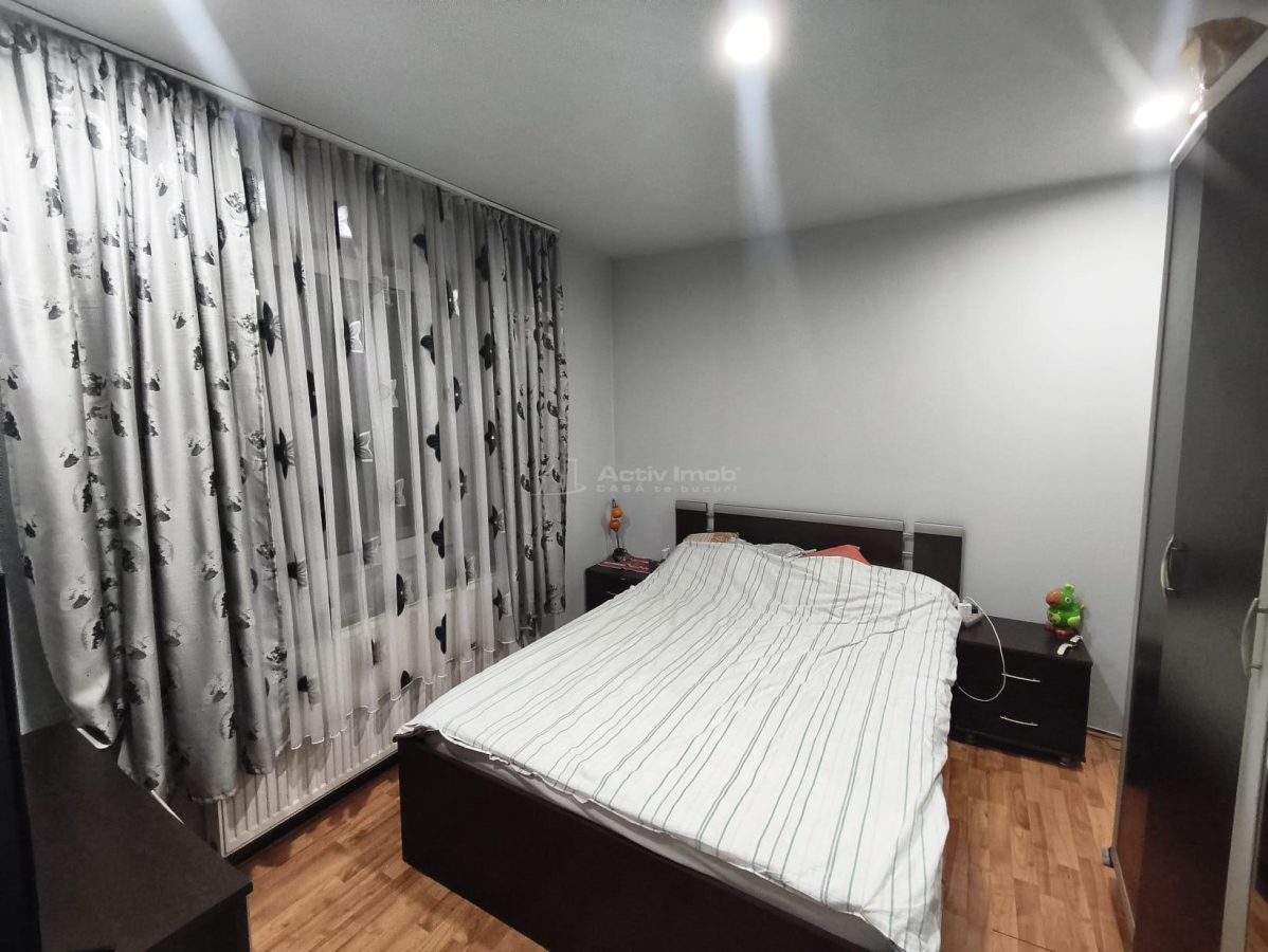 Resita Casa Muncitoresc Zona  Fosta Baie Comunala Comision Zero Cumparator - foto 10