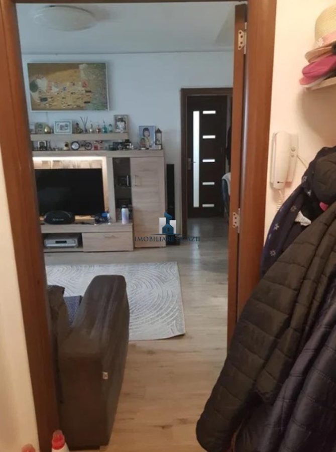 Vanzare Apartament 2 Camere Semidecomandat Berceni-Nitu Vasile - 