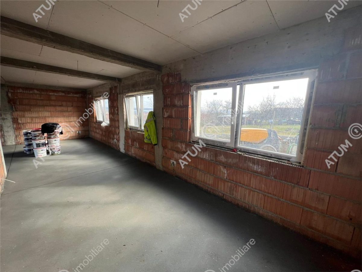 Casa individuala 4 camere 2 bai teren 300 mp zona Sura Mica Sibiu - foto 2