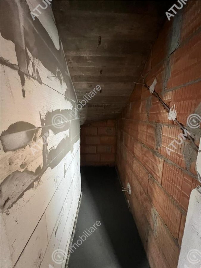 Casa individuala 4 camere 2 bai teren 300 mp zona Sura Mica Sibiu - foto 12