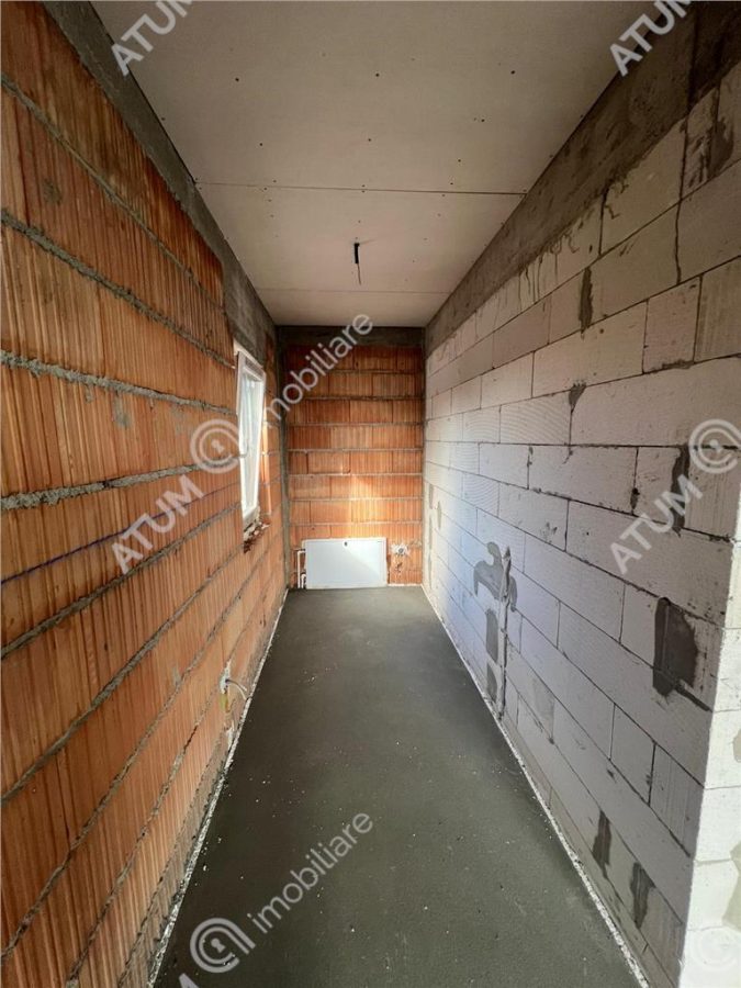 Casa individuala 4 camere 2 bai teren 300 mp zona Sura Mica Sibiu - foto 14